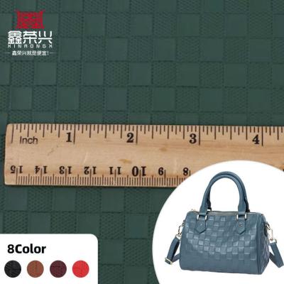 Cuir synthétique artificiel à motif damier gaufré en PVC pour sièges de voiture, canapés, décoration de sacs, tissu en similicuir