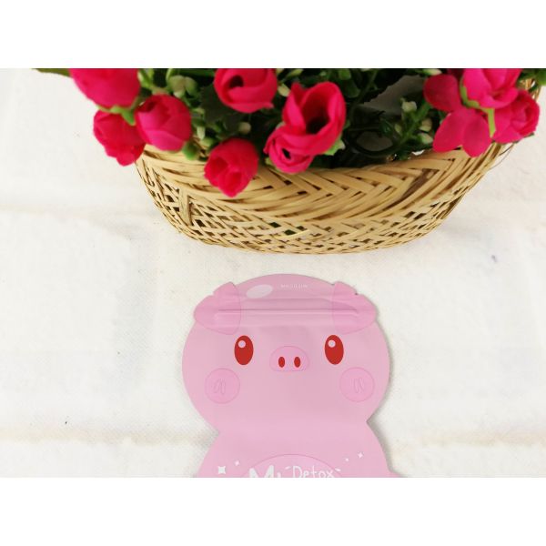Adorable Pig Shape Party Wedding Candy Treat Bags with Handle Recyclable Plastic Zipper Top Customized Snacks Pouch
