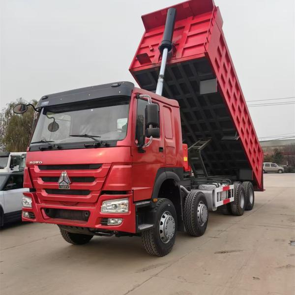 Sinotruk Howo 371 8x4 Transmisión manual Camión de descarga 10-12 Rueda 30 toneladas Diésel de arena derecha Segmento de camión pesado utilizado para la minería