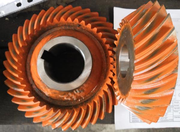 Customized Spiral Bevel Gears for Industrial Machinery Low Noise and High Smoothness