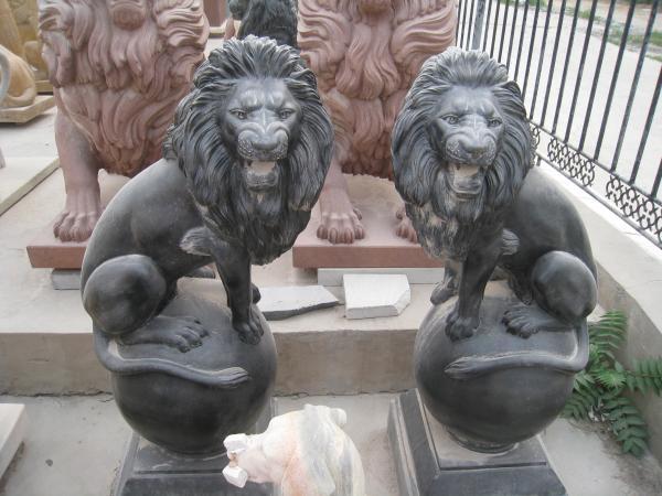 Large Outdoor Entrance Decor Sandstone Guardian Lion Statue