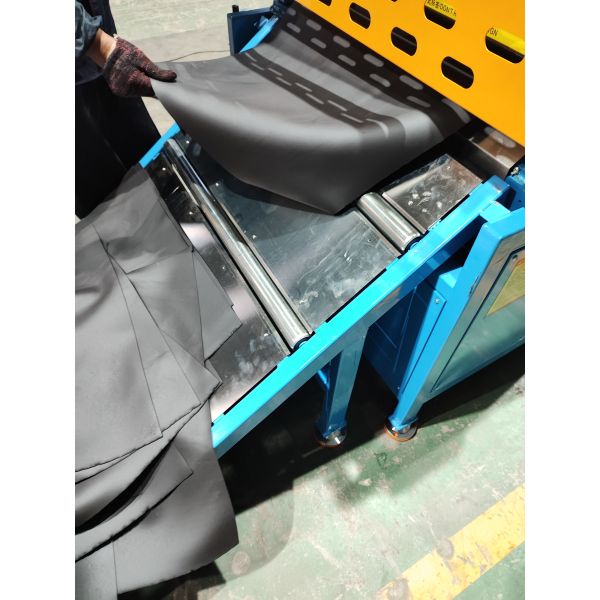 Damping Sheets Production Equipment with 45KW Main Motor φ120mm Screw Diameter and 38CrMoALA Nitriding Treatment for Automotive Damping Panels