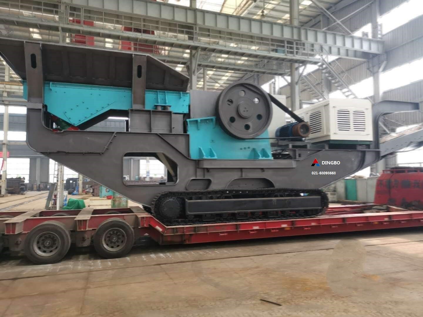 200 Tph Portable Mobile Impact Crusher Plant in with Lifelong Spare Parts Supply