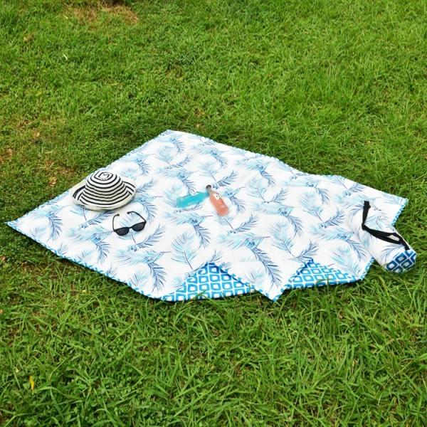 Water Resistant 160*200cm Outdoor Patio Mat For Camping Drawstring Packaging Bag