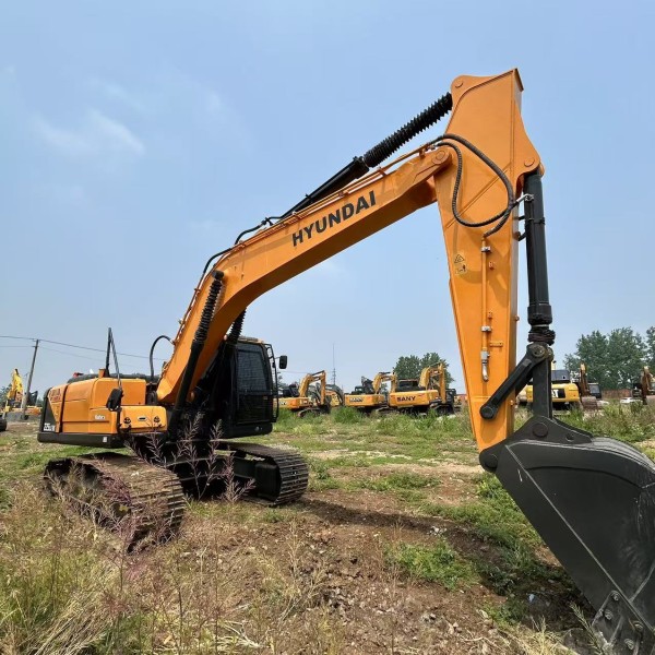 Original Korea Used Hyundai Excavator 225LC-9S Crawler 22Ton For Mining