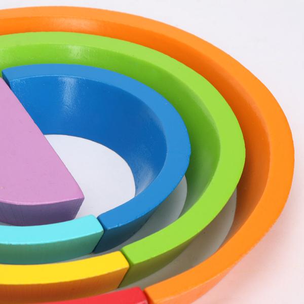 Blocs constitutifs en bois Toy Creative Educational d'arc-en-ciel de Brown 18cm