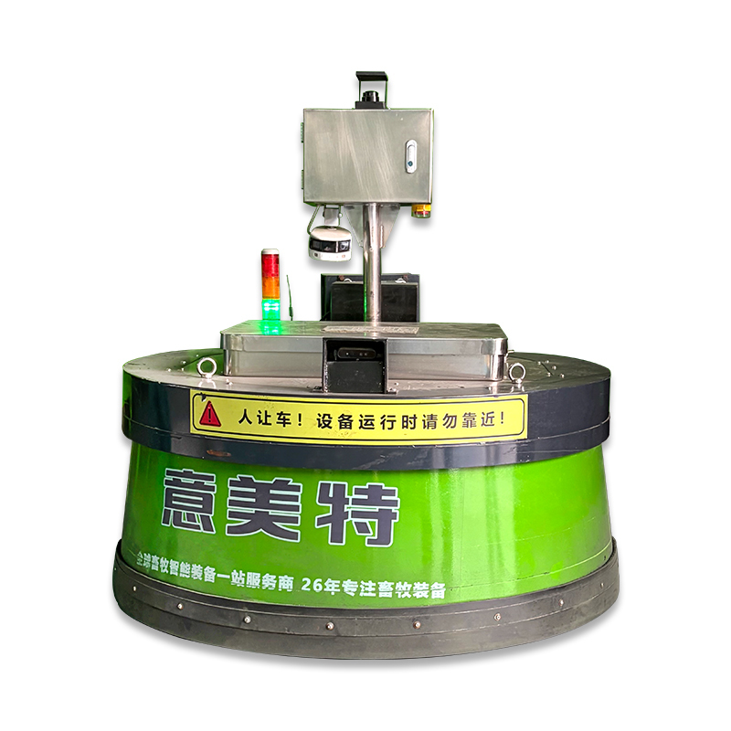 Smart Robotic Feed Pusher Robot Keyless Go Cruise Control Timed Feed Pushing For Large Scale Ranch