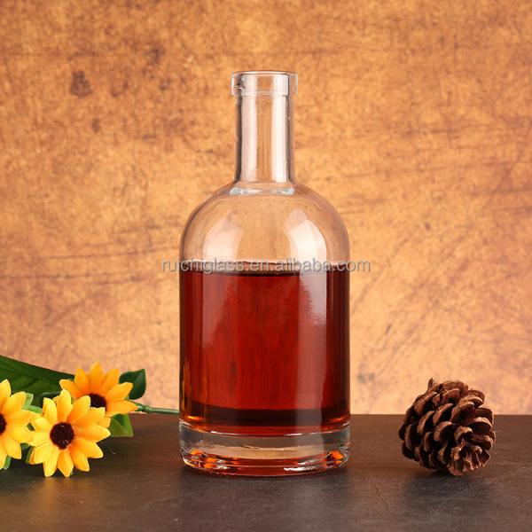 Directly Sell Customize Sealing Type Clear Empty Liquor Bottles for Brandy Whiskey Rum Gin