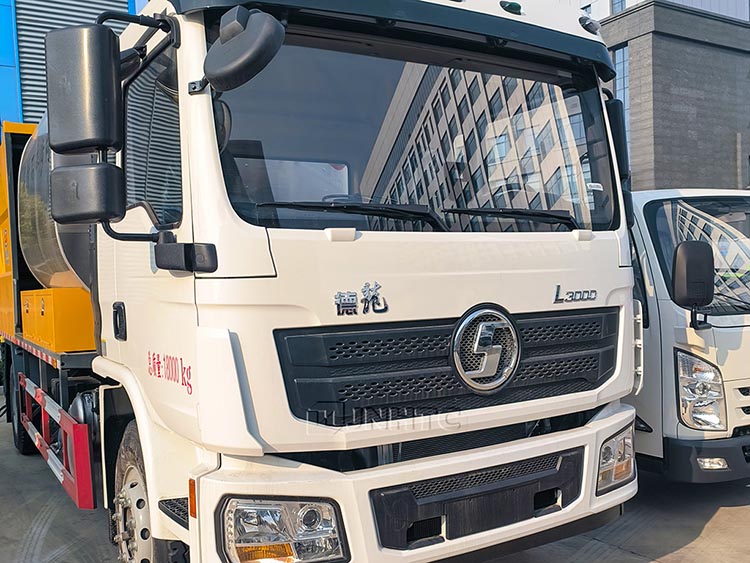 Shacman L3000 Синхронный грунтовый уплотнительный автомобиль 6 колес 4х2 Шакман шасси Для покупки