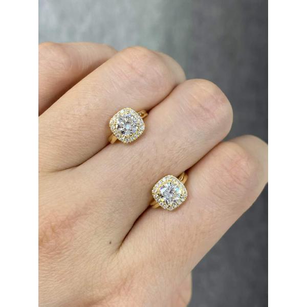 1ct Round-Shaped Diamond Earrings DEF VVS Round Shape Lab Grown Diamonds 18K White Gold