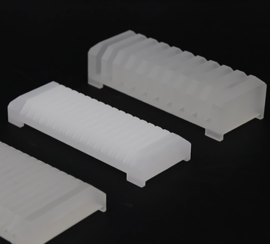 Custom 99.99% Pure Quartz Glass Plate Acid Tolerance HF Fused Cutting Corrosion Resistant