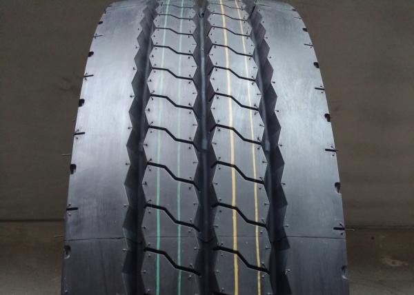 TL / TT Tube Low Rolling Resistance Truck Tires , 12R 22.5 Tires Closed Tire Shoulder