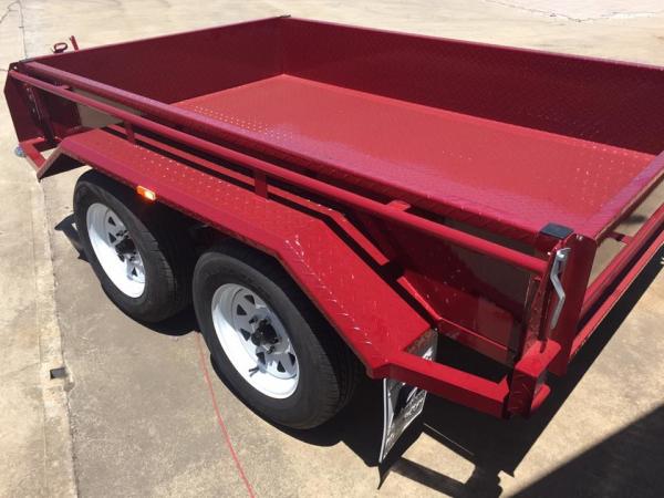 Heavy Duty Industrial 10x5 Tandem Box Trailer 2000KG Wtih Rolled C / Plate Floor
