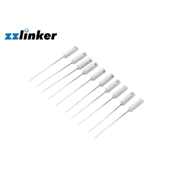 Обработка канала корня покрашенные Сс файлов и рейборов нежной руки Эндодонтик материальная