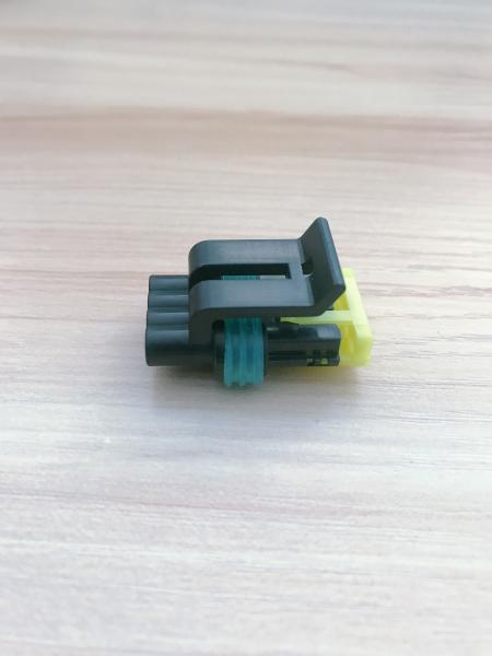 4 Pin Weatherproof Automotive Electrical Connectors  IP69K Watertight Wire Connectors