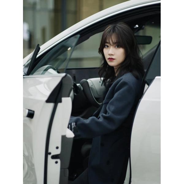 5 puertas 5 asientos Zhiji LS7 Elite RWD 20 pulgadas neumáticos SUV Ev Car Batería eléctrica recargable NEDC Alcance 602km Alta velocidad 200km/h