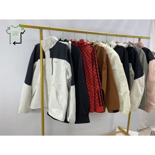 Outdoor Hiking Used Clothes Interchange Jacket Zipper Windproof Waterproof Mountaineering