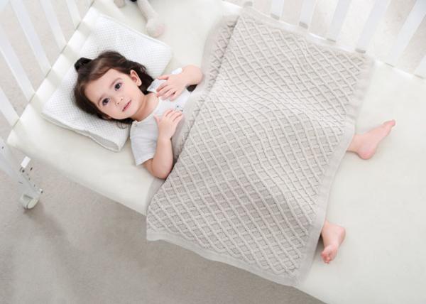 Knitted Personalized Cotton Baby Blankets , Customized Oblong Unique Baby Bedding Sets