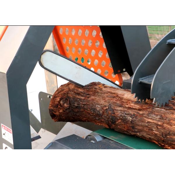 El procesamiento de leña se hace fácil con este divisor de leña de gasolina