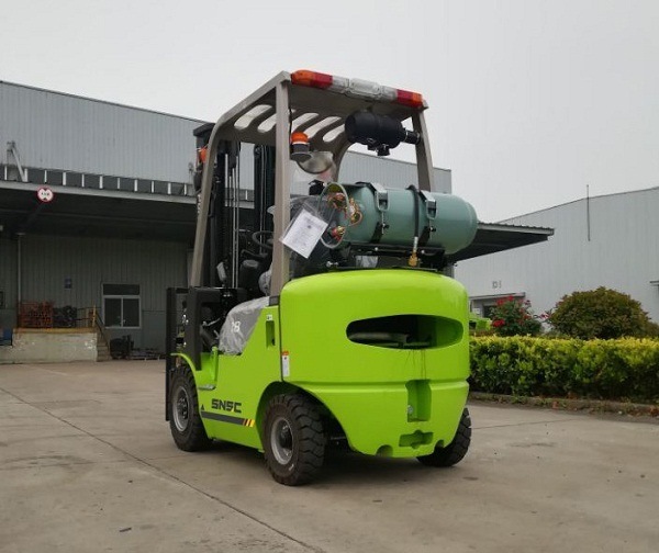 3000-5000mm Lift Height Gasoline 1.8t Propane Forklift for Customer Requirements