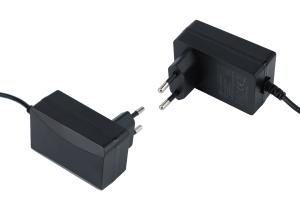 効率性 DC 切り替え電源アダプター 12v CE/FCC/RoHS 認証