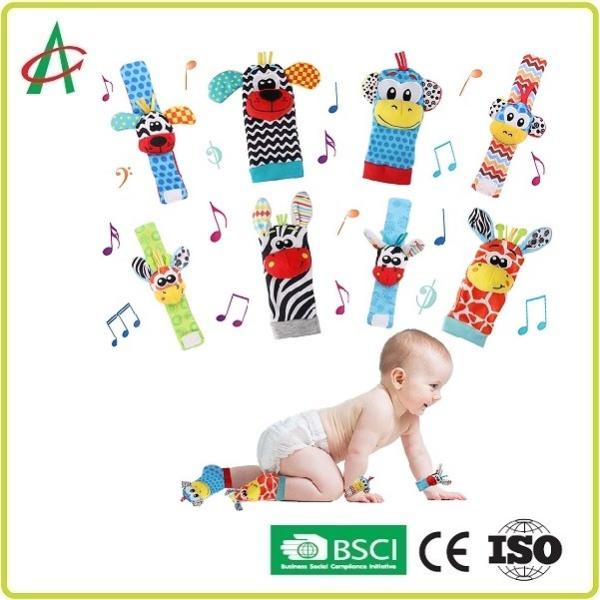 3,36 младенца унции трещотки плюша, ноги ASTM и трещоток запястья