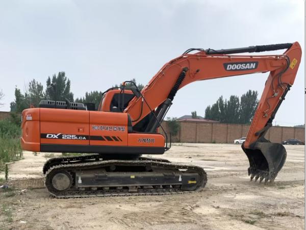 Excavadora de segunda mano Doosan DX225LC-7