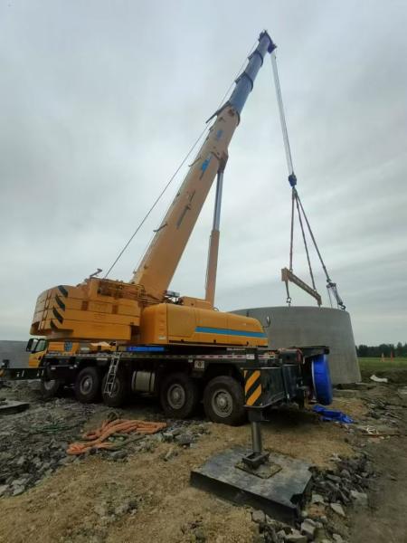 XCMG XCA130L8 130t Truck Crane with 85m Main Arm Length and 130t Hook in Hot Demand