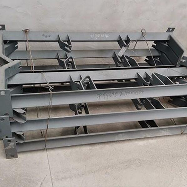 Minning Small Belt Conveyor Roller Mounting Brackets