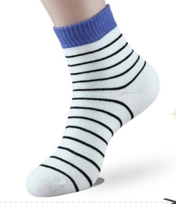 Gentle fashionable striped design summer breathable supersoft athletic sox for men