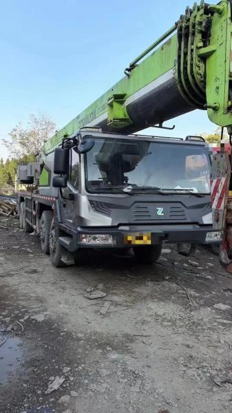 18 ans Zoomlion 25 tonnes camion grue nationale V Émissions Hauteur maximale de levage 40m