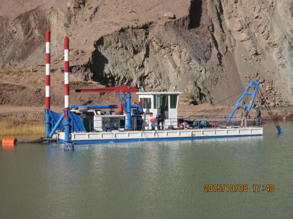 14 metros de profundidade de dragagem Sistema de operação Siemens Barco de dragagem com 1432 KW de potência e 500M3/H
