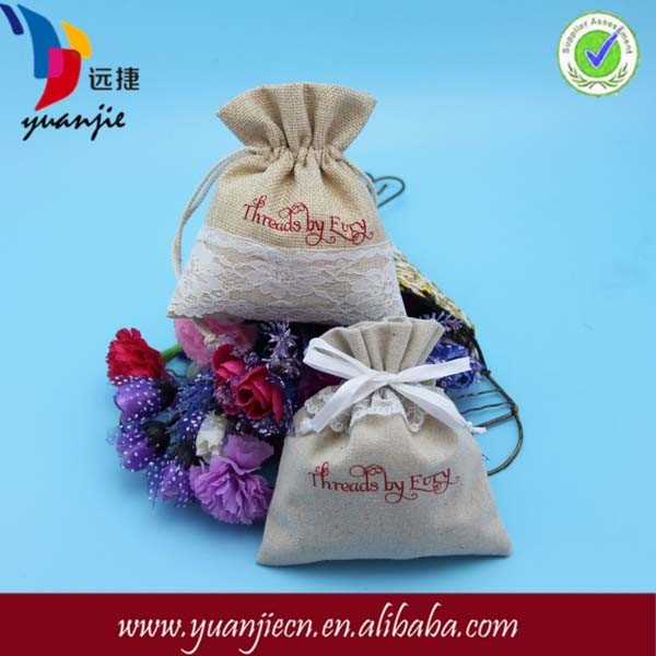 Gift Packing Jute Drawstring Bag Wear Resistant With Lace Lightweight