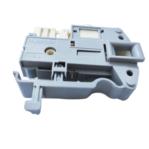 Las partes de la lavadora se colocan sobre el DKS01570 C00254755 interruptor de cerradura de la puerta para INDESIT ARISTON