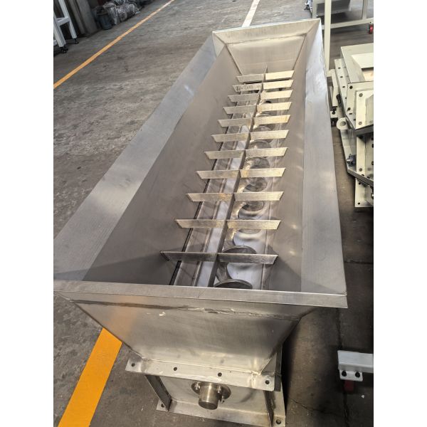 SJ Type Twin Shaft Screw Mixer Inclined Screw Conveyors For Uniform Material Blending Tasks