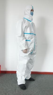 Vestido descartável impermeável do isolamento