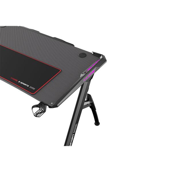 Professional Gamers' Target Setup Modern and Gaming Desk with Affordable Accessories