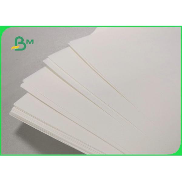 Papel 100% de Kraft blanco del color de la categoría alimenticia de la Virgen para el paquete 60gsm de la harina a 120gsm