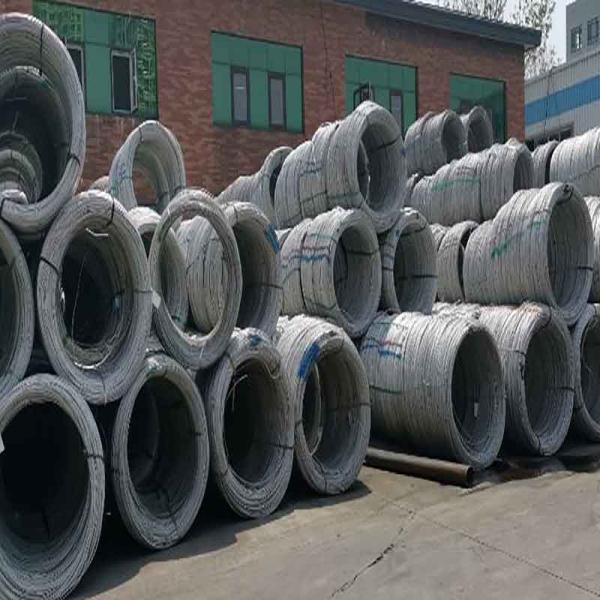 Q235 Galvanized Wire Carbon Steel Welding Wire ER70S-6 MIG 0.8mm 5kg/Sp Round or Square Wire with Welding Performance