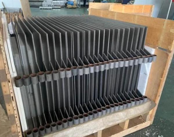Plaques d'anode et de cathode en cuivre nickel chrome pour électrolyse par voie humide