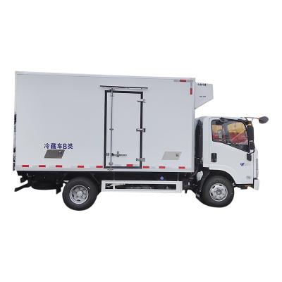 New Isuzu M600 Diesel Refrigerated Truck Manual EURO 5 150-250hp