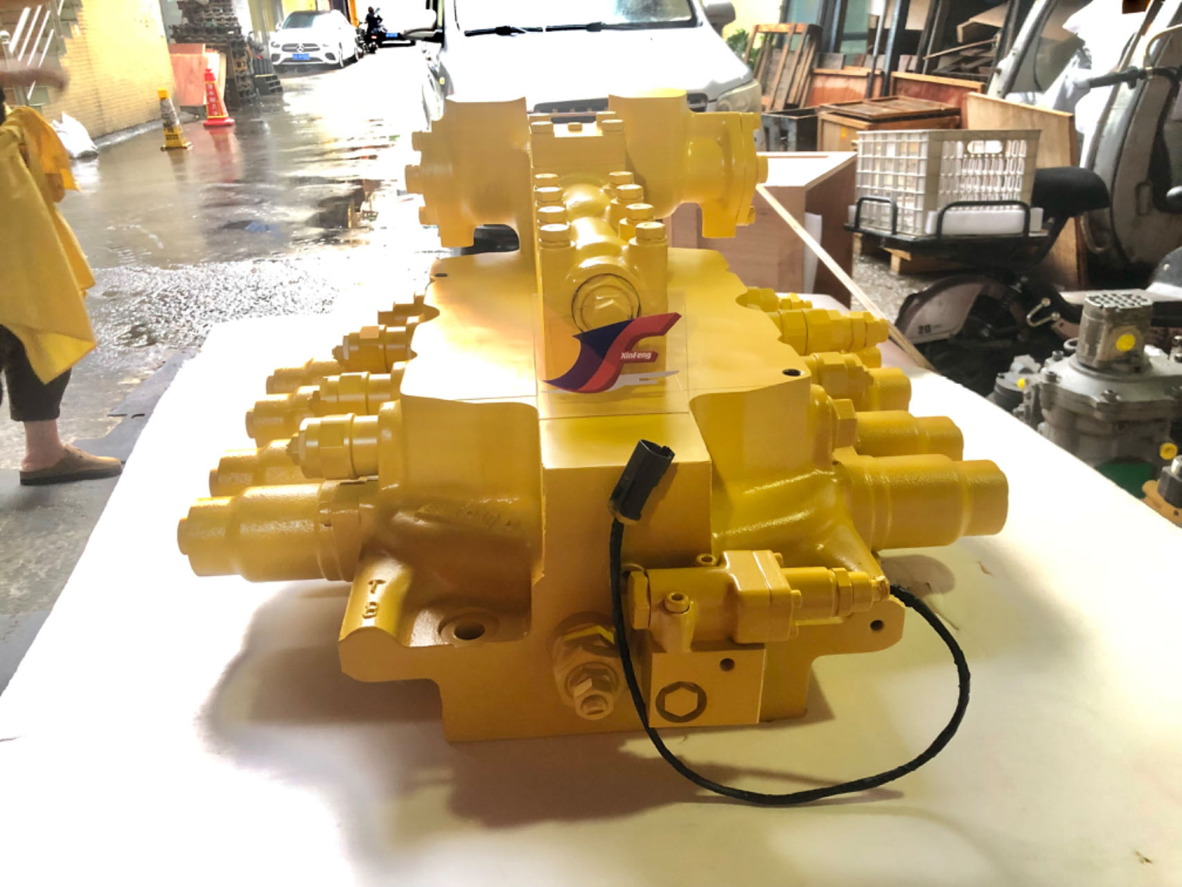 PC800-8 PC850-8 Экскаватор гидравлический главный клапан управления 709-14-94200 709-15-94300