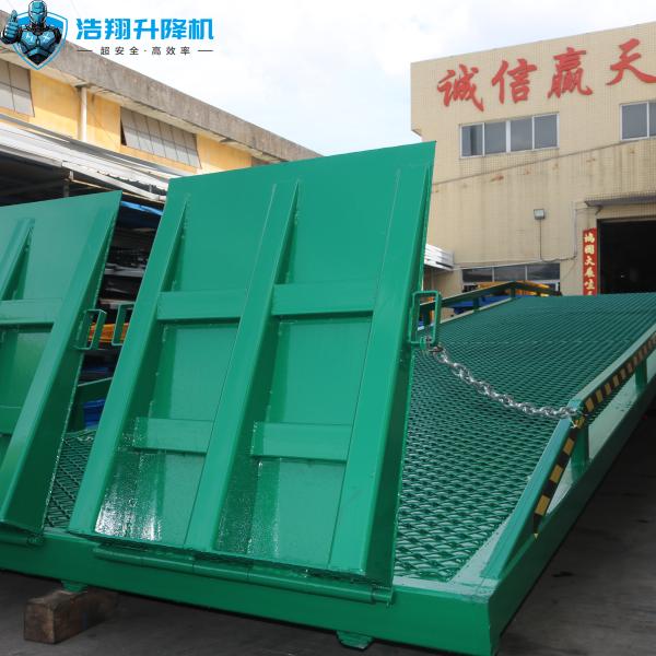 Robust Steel Logistics Portable Forklift Ramp Dock Loading Hydraulic System
