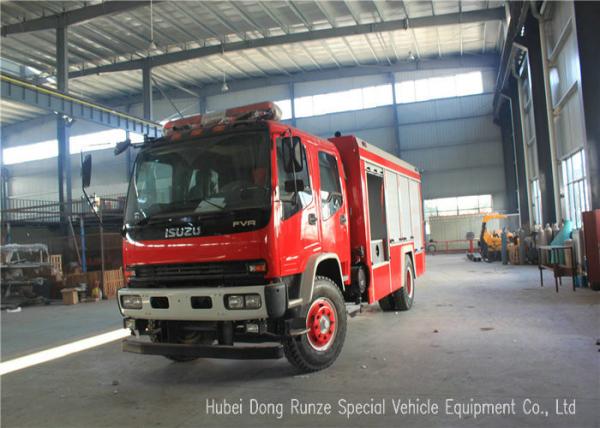 ISUZU FVR EURO5 Water Foam Fire Fighting Vehicles For Fireman Department