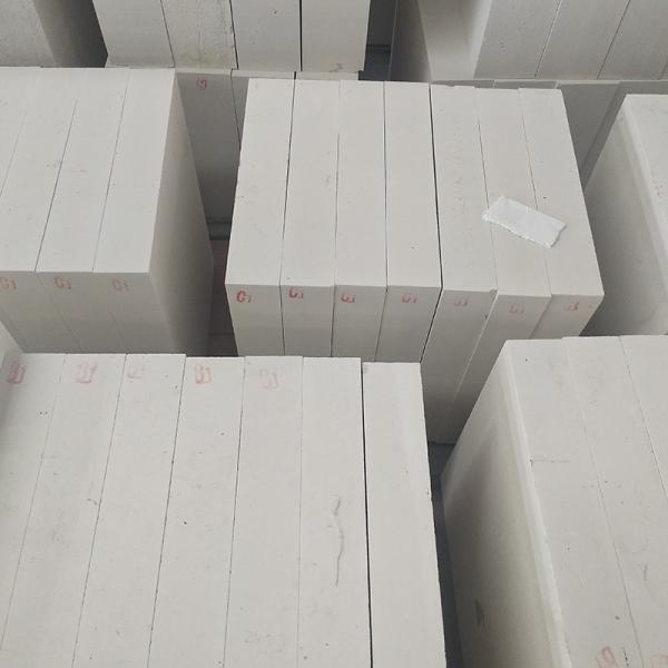 Customization Size Refractory Electro Fused Cast AZS Block for Glass Bottle Production