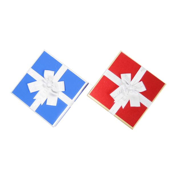 BRACELETS Caja de regalo con tapa y base personalizada Cajas rígidas con decoración de arco en color blanco