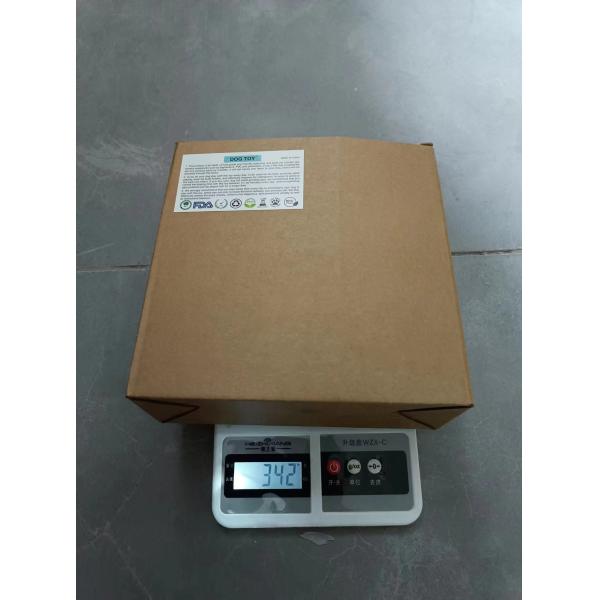 Perro de entrenamiento resistente a las mordeduras Bola de fútbol amistosa de perro de fútbol al aire libre Bola de fútbol con pestañas