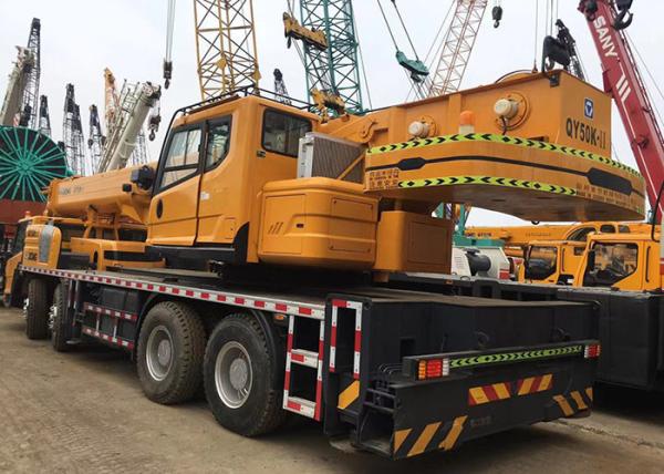 XCMG QY50K usou o guindaste montado caminhão com capacidade de carga avaliada 55000kg