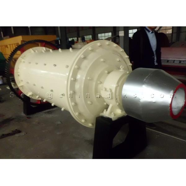 La planta de tratamiento mineral 2t del molino de bola del OEM cementa molinos de pulido