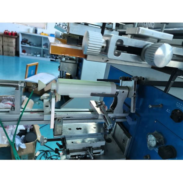 Semi-Automatic Screen Printing Machine with 220V Power and 1 Year Warranty for Round Oval Flat Bottles